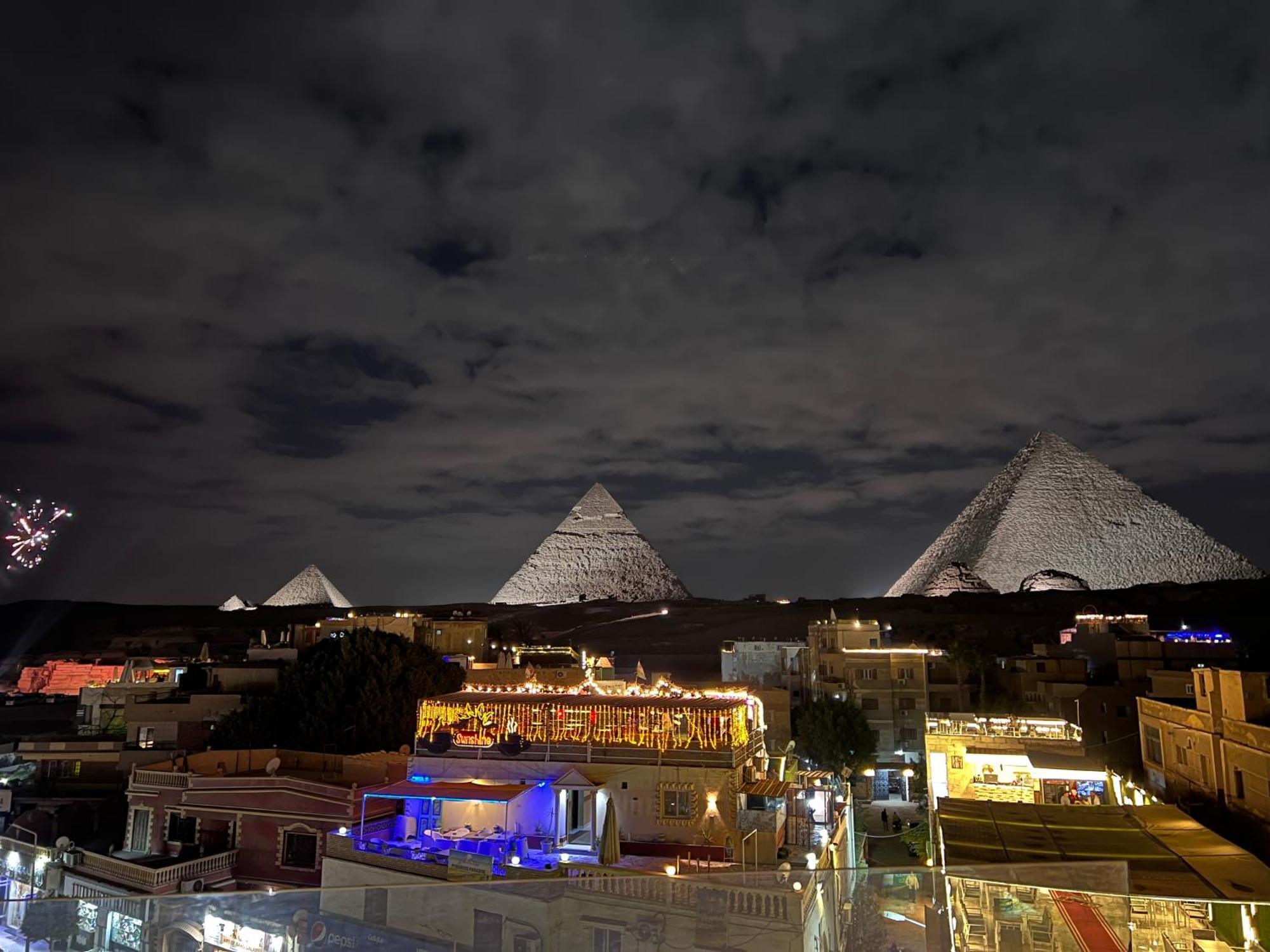 Pyramids Top In カイロ エクステリア 写真